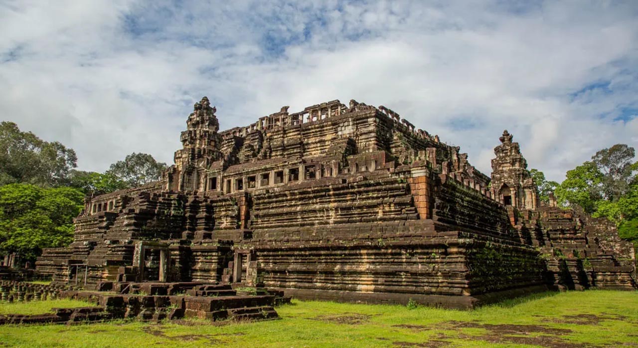 Baphuon Temple